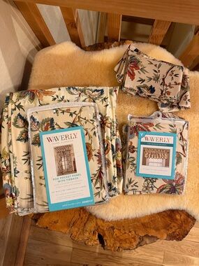 NEW Waverly Felicite Set - 5 Window Panel Curtains 50x84 / 2 valances 50x15